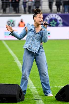 Oceana at the charity soccer match Kicken mit Stars in the Eilenriedestadion Hanover, 25 05 2025 Foto:xC.xNiehausx xFuturexImagex kicken_5547