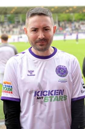 Menderes Bagci at the charity soccer match Kicken mit Stars in the Eilenriedestadion Hanover, 25 05 2025 Foto:xC.xNiehausx xFuturexImagex kicken_5559