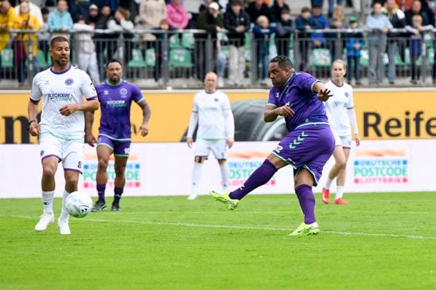 Ailton at the charity soccer match Kicken mit Stars in the Eilenriedestadion Hanover, 25 05 2025 Foto:xC.xNiehausx xFuturexImagex kicken_5567