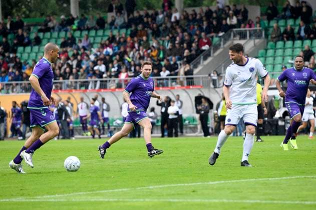 Johannes Oerding at the charity soccer match Kicken mit Stars in the Eilenriedestadion Hanover, 25 05 2025 Foto:xC.xNiehausx xFuturexImagex kicken_5571