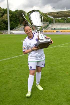 Oceana at the charity soccer match Kicken mit Stars in the Eilenriedestadion Hanover, 25 05 2025 Foto:xC.xNiehausx xFuturexImagex kicken_5585