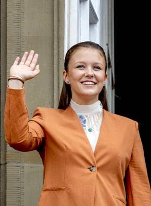 26-05-2025 Denmark Princess Isabella celebrating the King his 57th birthday on the balcony of Frederik VIII palace in Copenhagen. Â  Copyright: xPPEx