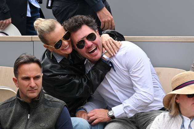 2025 French Open - Laeticia Hallyday In Stand Laetitia Hallyday and Frederic Suant attend the 2025 French Open at Roland Garros on May 26, 2025 in Paris, France. Photo by Laurent Zabulon ABACAPRESS.COM Paris France  Copyright: xZabulonxLaurent ABACAx