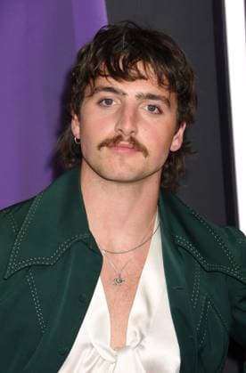 LAS VEGAS, NV - MAY 26: **EDITORIAL USE ONLY** Benson Boone at the 2025 American Music Awards at Fontainebleau Las Vegas on May 26, 2025 in Las Vegas, Nevada. Copyright: xJeffreyxMayerx
