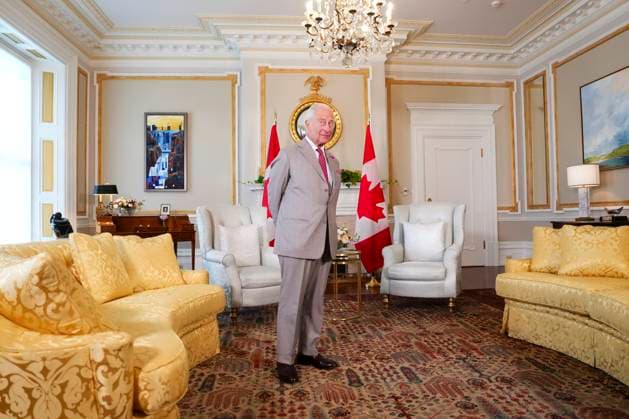 May 26, 2025, Ottawa, On, CANADA: King Charles waits to meets with Assembly of First Nations National Chief Cindy Woodhouse (not pictured) at Rideau Hall in Ottawa on Monday, May 26, 2025. King Charles will deliver the throne speech Tuesday, May 27. Ottawa CANADA  - ZUMAc35_ 20250526_zaf_c35_262 Copyright: xSeanxKilpatrickx