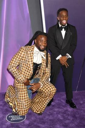 2025 American Music Awards arrivals at Fontainebleau Las Vegas Featuring: Shaboozey and Kai Cenat Where: Las Vegas, Nevada, United States When: 26 May 2025 Credit: Jeffrey Mayer MediaPunch INSTARimages EDITORIAL USE ONLY. NOT FOR USE BY NEWSPAPERS BASED IN THE UK. Copyright: xx instar54801121