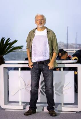 CANNES 20250520 Julian Assange pose during the The Six Billion Dollar Man photocall at the 78th annual Cannes Film Festival at Palais des Festivals on May 20, 2025 in Cannes, France. CANNES FRANKRIKE x11744x *** CANNES 20250520 Julian Assange poses during the The Six Billion Dollar Man photocall at the 78th annual Cannes Film Festival at Palais des Festivals on May 20, 2025 in Cannes, France CANNES FRANCE x11744x  Copyright: xChristinaxKronÃ r TTx FILMFESTIVALEN I CANNES 9t3l02rHTzY