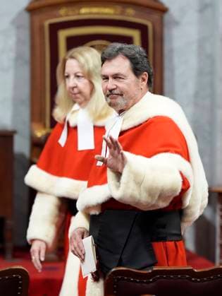 May 27, 2025, Ottawa, On, Canada: Supreme Court of Canada Chief Justice Richard Wagner waves as he arrives ahead of King Charles delivering the speech from the throne in the Senate in Ottawa on Tuesday, May 27, 2025. Ottawa Canada  - ZUMAc35_ 20250527_zaf_c35_005 Copyright: xAdrianxWyldx