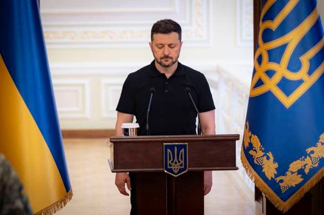 May 27, 2025, Kyiv, Kiev Oblast, Ukraine: Ukrainian President Volodymyr Zelenskyy, stands for a moment of silence during an awards ceremony honoring Special Operation Forces and family members at the Awards Hall of the Mariinsky Palace, May 27, 2025, in Kyiv, Ukraine. Zelenskyy decreed that May 27th will now be Special Operation Forces day. Kyiv Ukraine - ZUMAp138 20250527_zaa_p138_007 Copyright: xUkrainexPresidency UkrainianxPrex