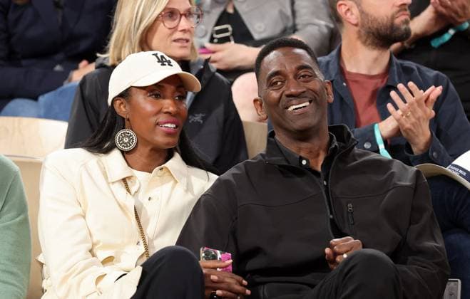 Celebs in the stands during the Roland Garros International Tennis 2025 Lisa Leslie and husband Michael Lockwood in the stands during the Roland Garros International Tennis 2025, in Paris, France, on May 27, 2025 Jacovides Moreau Bestimage Celebs in the stands during the Roland Garros International Tennis 2025, in Paris, France, on May 27, 2025 Jacovides Moreau Bestimage Paris France  Copyright: xJACOVIDES-MOREAUx xBESTIMAGExJACOVIDES-MOREAUx xBESTIMAGEx