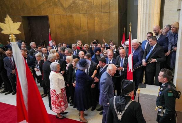 May 27, 2025, Ottawa, On, Canada: King Charles greets MPöÄÃ s as he proceeds to leave following the Throne Speech at the Senate of Canada Building, in Ottawa, on Tuesday, May 27, 2025. Ottawa Canada  - ZUMAc35_ 20250527_zaf_c35_094 Copyright: xChrisxTanouyex