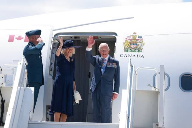 Charles III Queen Camilla - NMA POOL Ottawa Canada Britain s Charles III , Queen Camilla leave Canada at the end of a visit . The king attended the state opening of Parliament today, Credit:Ian Vogler Avalon Canada, Ottawa  Copyright: xIanxVoglerx xAvalonx 1003898001
