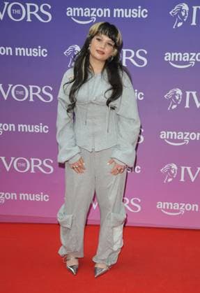 The Ivors 2025 Lola Young at the Ivors Awards 2025, JW Marriott Grosvenor House Hotel, Park Lane, on Thursday 22 May 2025 in London, England, UK.  CAP CAN CAN London UK Great Britain Copyright: xCanxNguyen CapitalxPicturesx