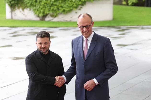 News Themen der Woche KW22 News Bilder des Tages Berlin, Deutschland, 28.05.2025: Bundeskanzleramt: Besuch des ukrainischen Präsidenten: Wolodymyr Selenskyj und Bundeskanzler Friedrich Merz (CDU) *** Berlin, Germany, 28 05 2025 Federal Chancellery Visit by Ukrainian President Volodymyr Selenskyj and Federal Chancellor Friedrich Merz CDU Copyright: xdtsxNachrichtenagenturx dts_68929
