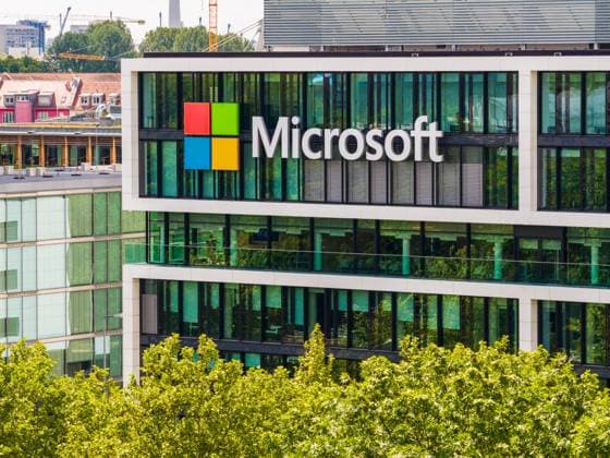 MUNICH, GERMANY - MAY 25, 2025: Microsoft logo at the company office building located in Munich, Germany Microsoft logo at the company office building located in Munich, Germany *** MÜNCHEN, DEUTSCHLAND 25. MAI 2025 Microsoft-Logo am Bürogebäude des Unternehmens in München, Deutschland Microsoft-Logo am Bürogebäude des Unternehmens in München, Deutschland Copyright: xx