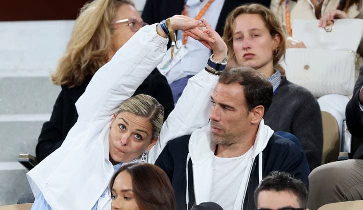 Celebs in the stands during the Roland Garros International Tennis 2025 Laure Boulleau and her husband Bruno Cheyrou in the stands during the Roland Garros International Tennis 2025, in Paris, France, on May 28, 2025 Jacovides Moreau Bestimage Celebs in the stands during the Roland Garros International Tennis 2025, in Paris, France, on May 28, 2025 Jacovides Moreau Bestimage Paris France  Copyright: xJACOVIDES-MOREAUx xBESTIMAGExJACOVIDES-MOREAUx xBESTIMAGEx