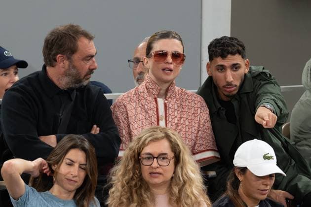 French Open Vips At The Stands LZ Cecile Cassel and Ilyes Djadel attend the Roland Garros 2025 tournament on May 28, 2025 in Paris, France. Photo by Laurent Zabulon ABACAPRESS.COM  Copyright: xZabulonxLaurent ABACAx