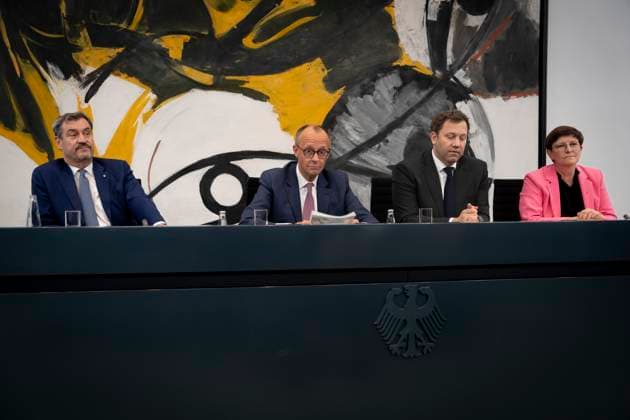 Koalitionsausschuss, Bundeskanzleramt, Pressekonferenz Koalitionsausschuss, Parteivorsitzende, SPD, CDU, CSU, Saskia Esken, Lars Klingbeil, Friedrich Merz, Markus Söder, Bundeskanzleramt, Pressekonferenz Berlin Berlin GER *** Coalition Committee, Federal Chancellery, Press Conference Coalition Committee, Party Chairmen, SPD, CDU, CSU, Saskia Esken, Lars Klingbeil, Friedrich Merz, Markus Söder, Federal Chancellery, Press Conference Berlin Berlin GER