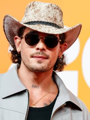Zurich, Switzerland, May 28th 2025: Portrait (headshot close up) of Swiss musician Loco Escrito (Nicolas Herzig) on the red carpet during the Swiss Music Awards 2025 at Hallenstadion in Zurich, Switzerland. (Daniela Porcelli SPP) Copyright: xDanielaxPorcellix xSPPx spp-en-DaPoSp-20250528-DP204211-2