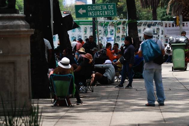 National Coordination of Education Workers Demonstration Teachers belonging to the National Coordination of Education Workers (CNTE) blocking circuito interior Avenue awaiting a resolution to the dialogue they are holding at the Ministry of the Interior. on May 28, 2025 in Mexico City, Mexico. Mexico City CDMX Mexico Copyright: xCarlosxSantiagox