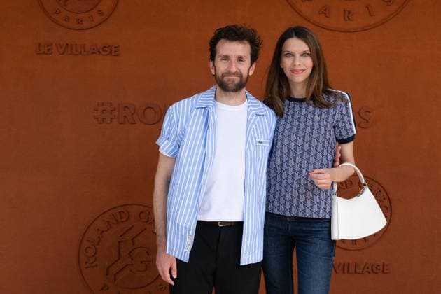 French Open Vips At The Village LZ Pablo Mira and Lisa Brunet take a pose at Roland Garros for the French open on May 29, 2025, in Paris, France. Photo by Laurent Zabulon ABACAPRESS.COM  Copyright: xZabulonxLaurent ABACAx