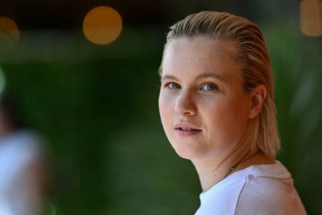 2025 French Open - Celebrities At Village Day 6 Emma Peters attends the 2025 French Open at Roland Garros on May 30, 2025 in Paris, France. Photo by Franck Castel ABACAPRESS.COM Paris France  Copyright: xCastelxFranck ABACAx