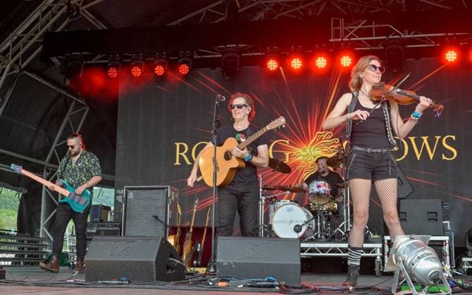 Wychwood Music Festival 2025 Friday The Roving Crows perform at Wychwood Music Festival 2025 Friday, Credit:Jules Annan Avalon  Copyright: xJulesxAnnanx xAvalonx 1005310809