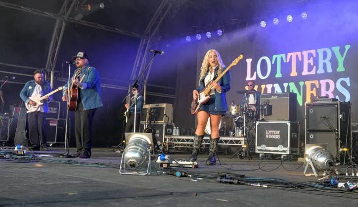 Wychwood Music Festival 2025 Friday The Lottery Winners perform at Wychwood Music Festival 2025 Friday, Credit:Jules Annan Avalon  Copyright: xJulesxAnnanx xAvalonx 1005396015
