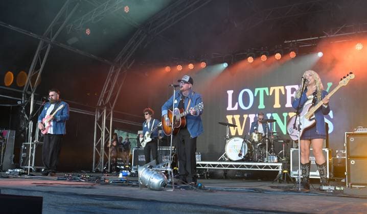 Wychwood Music Festival 2025 Friday The Lottery Winners perform at Wychwood Music Festival 2025 Friday, Credit:Jules Annan Avalon  Copyright: xJulesxAnnanx xAvalonx 1005396059