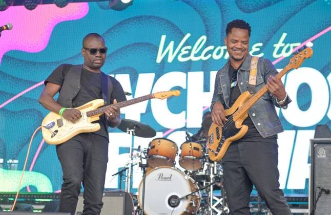 Wychwood Music Festival 2025 Saturday Songhoy Blues at Wychwood Music Festival 2025 Saturday, Credit:Jules Annan Avalon  Copyright: xJulesxAnnanx xAvalonx 1005725997