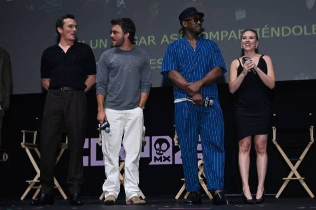 Comic Con Experience Mexico 2025 ˜CCXP™ - Day 2 (L-R) Rupert Friend, Jonathan Bailey, Mahershala Ali, Scarlett Johansson during a conference for the announcement of the film Jurassic World Rebirth as part of the the 2nd edition of Comic Con Experience Mexico 2025 ˜CCXP™ at Centro Banamex. on May 31, 2025 in Mexico City, Mexico. Mexico City CDMX Mexico Copyright: xCarlosxTischlerx
