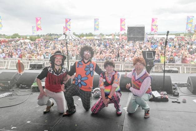 Wychwood Music Festival 2025 Sunday Barsteward Sons Of Val Doonican perform at Wychwood Music Festival 2025, Sunday, Credit:Jules Annan Avalon  Copyright: xJulesxAnnanx xAvalonx 1005959605