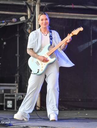 Wychwood Music Festival 2025 Sunday Lucy Spraggan perform at Wychwood Music Festival 2025, Sunday, Credit:Jules Annan Avalon  Copyright: xJulesxAnnanx xAvalonx 1005985564