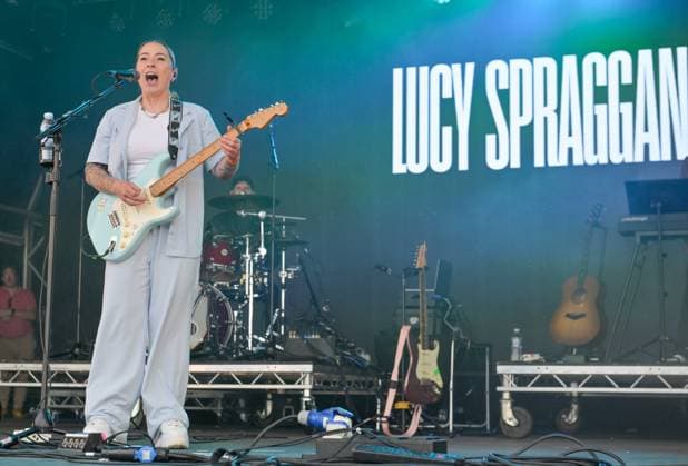 Wychwood Music Festival 2025 Sunday Lucy Spraggan perform at Wychwood Music Festival 2025, Sunday, Credit:Jules Annan Avalon  Copyright: xJulesxAnnanx xAvalonx 1005987838