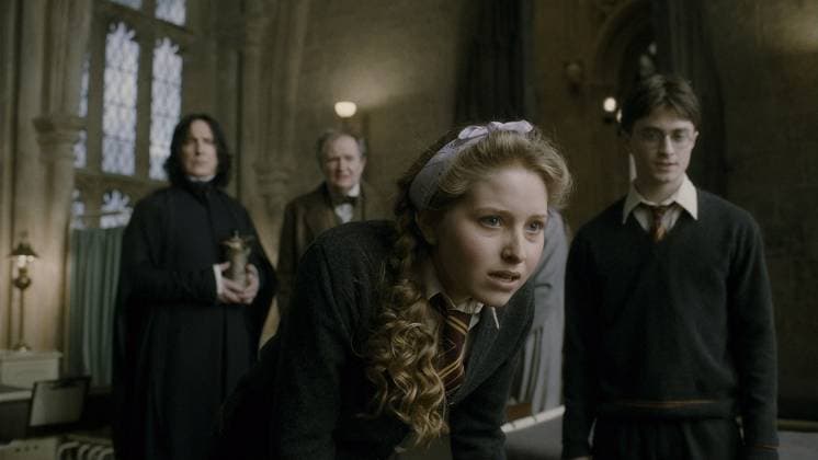 Harry Potter and the Half-Blood Prince - filmstill ALAN RICKMAN, JIM BROADBENT, JESSIE CAVE & DANIEL RADCLIFFE in Harry Potter and the Half-Blood Prince EDITORIAL USE ONLY Copyright: xCAP FBx