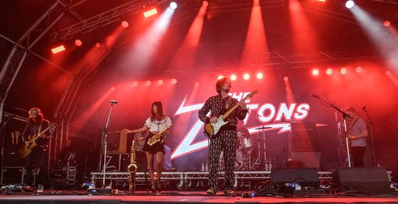 Wychwood Music Festival 2025 Sunday The Zutons perform at Wychwood Music Festival 2025, Sunday, Credit:Jules Annan Avalon  Copyright: xJulesxAnnanx xAvalonx 1006022888