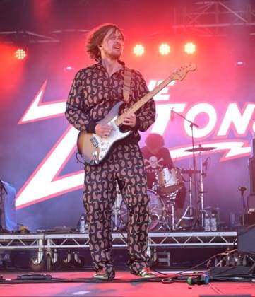 Wychwood Music Festival 2025 Sunday The Zutons perform at Wychwood Music Festival 2025, Sunday, Credit:Jules Annan Avalon  Copyright: xJulesxAnnanx xAvalonx 1006023142
