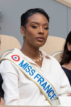 French Open Vips At The Stands LZ Angelique Angarni-Filopon, Miss France 2025 attends the Roland Garros 2025 tournament on June 2, 2025 in Paris, France. Photo by Laurent Zabulon ABACAPRESS.COM  Copyright: xZabulonxLaurent ABACAx