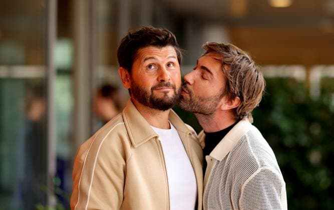 Celebrities in the village during the French Open Tennis Championships at Roland Garros 2025 Christophe Beaugrand and his husband Ghislain Beaugrand Gerin in the village during the French Open Tennis Championships at Roland Garros 2025, in Paris, France, on June 2nd, 2025 Jacovides Moreau Bestimage Celebrities in the village during the French Open Tennis Championships at Roland Garros 2025, in Paris, France, on June 2nd, 2025 Paris France  Copyright: xJACOVIDES-MOREAUx xBESTIMAGExJACOVIDES-MOREAUx xBESTIMAGEx