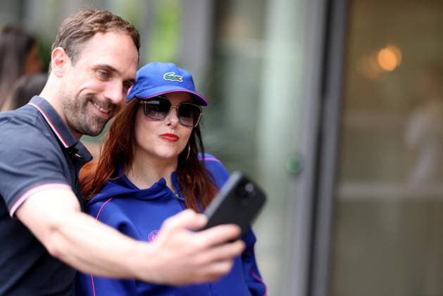 Celebrities in the village during the French Open Tennis Championships at Roland Garros 2025 Laure Calamy in the village during the French Open Tennis Championships at Roland Garros 2025, in Paris, France, on June 2nd, 2025 Jacovides Moreau Bestimage Celebrities in the village during the French Open Tennis Championships at Roland Garros 2025, in Paris, France, on June 2nd, 2025 Paris France  Copyright: xJACOVIDES-MOREAUx xBESTIMAGExJACOVIDES-MOREAUx xBESTIMAGEx