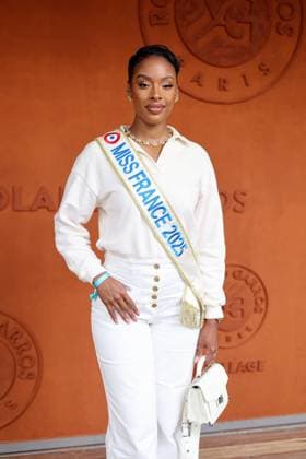 Celebrities in the village during the French Open Tennis Championships at Roland Garros 2025 Angelique Angarni Filopon Miss France 2025 in the village during the French Open Tennis Championships at Roland Garros 2025, in Paris, France, on June 2nd, 2025 Jacovides Moreau Bestimage Celebrities in the village during the French Open Tennis Championships at Roland Garros 2025, in Paris, France, on June 2nd, 2025 Paris France  Copyright: xJACOVIDES-MOREAUx xBESTIMAGExJACOVIDES-MOREAUx xBESTIMAGEx