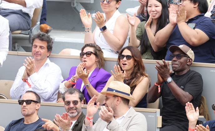 Celebs in the stands during the 2025 French Open Tennis Championships at Roland Garros Vahina Giocante, Sonia Mankaï and Lucien Jean Baptiste in the stands during the 2025 French Open Tennis Championships at Roland Garros, in Paris, France, on June 3, 2025 Jacovides Moreau Bestimage Celebs in the stands during the 2025 French Open Tennis Championships at Roland Garros, in Paris, France, on June 3, 2025 Jacovides Moreau Bestimage Paris France  Copyright: xJACOVIDES-MOREAUx xBESTIMAGExJACOVIDES-MOREAUx xBESTIMAGEx