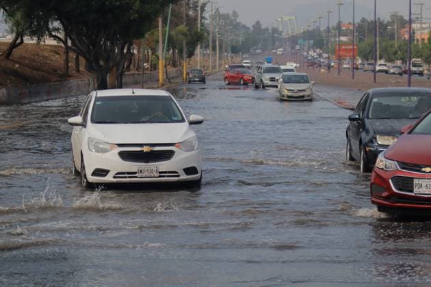 Heavy Rains Hit Mexico Causing Floods Drivers ride on a flooded street near the La Colmena pumping plant, on the border between the State of Mexico and Mexico City after the heavy rains that hit Mexico, affecting several municipalities. on June 3, 2025 in Mexico City, Mexico. (Photo by Carlos Santiago Eyepix Group) Copyright: xCarlosxSantiago xEyepixxGroupx CS_03062025_157534