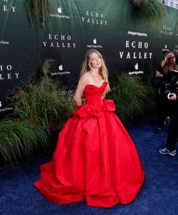 Sydney Sweeney arrives on the red carpet for the Echo Valley New York Premiere at AMC Lincoln Square 13 on June 04, 2025 in New York City.  NYP20250604221 JOHNxANGELILLO