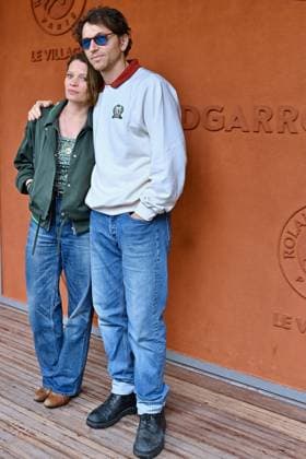 French Open - VIPs At The Village Melanie Thierry and singer Raphael is seen posing at the Village during French Open at Roland Garros on June 03, 2025 in Paris, France. Photo by ABACAPRESS.COM Paris France  Copyright: xABACAx