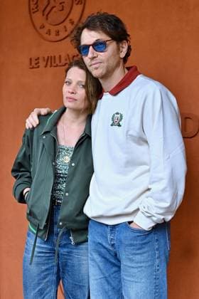 French Open - VIPs At The Village Melanie Thierry and singer Raphael is seen posing at the Village during French Open at Roland Garros on June 03, 2025 in Paris, France. Photo by ABACAPRESS.COM Paris France  Copyright: xABACAx