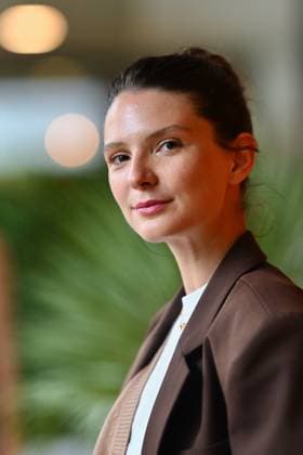 French Open - VIPs At The Village Josephine Japy is seen posing at the Village during French Open at Roland Garros on June 03, 2025 in Paris, France. Photo by ABACAPRESS.COM Paris France  Copyright: xABACAx