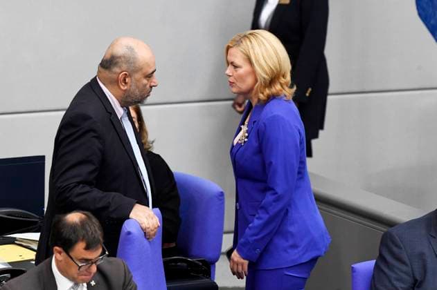 Omid Nouripour und Julia Klöckner in der 11. Sitzung des 21. Deutschen Bundestages im Reichstagsgebäude. Berlin, 06.06.2025 *** Omid Nouripour and Julia Klöckner at the 11th session of the 21 German Bundestag in the Reichstag building Berlin, 06 06 2025 Foto:xF.xKernx xFuturexImagex bundestagssitzung11_5654