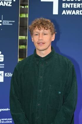 Singer Tim Bendzko attends the German Entertainment Award 2025 ceremony