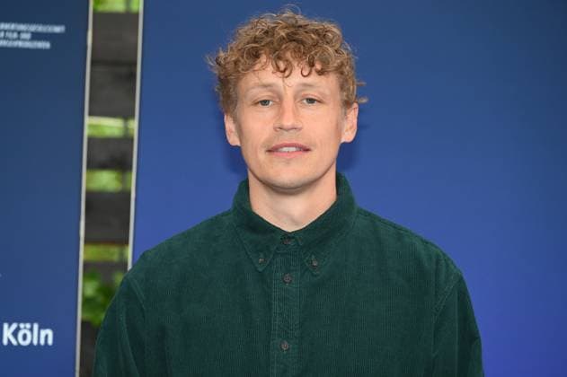 Singer Tim Bendzko attends the German Entertainment Award 2025 ceremony